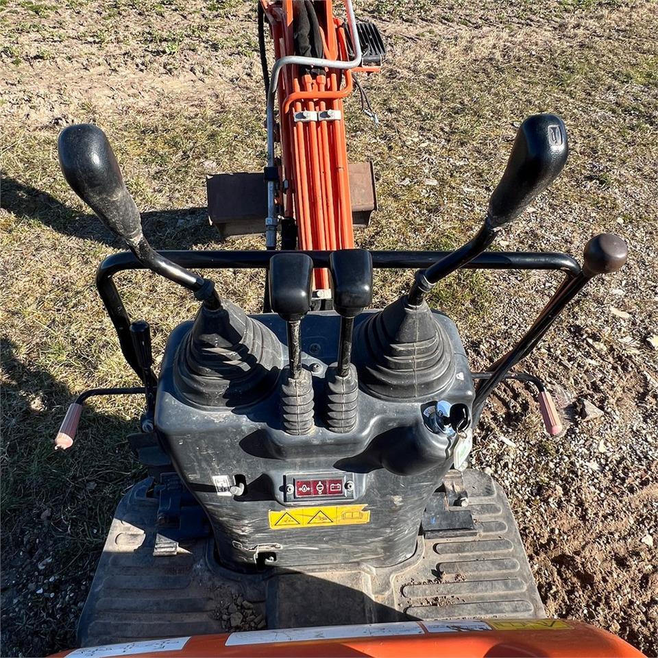 Miniexcavadora Hitachi ZX10U-2: foto 14