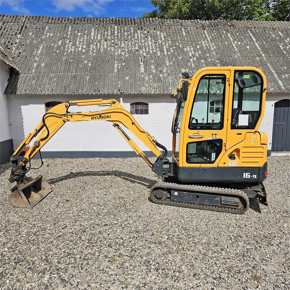 Hyundai Robex 16-9 - Miniexcavadora: foto 1 Hyundai Robex 16-9 - Miniexcavadora: foto 1