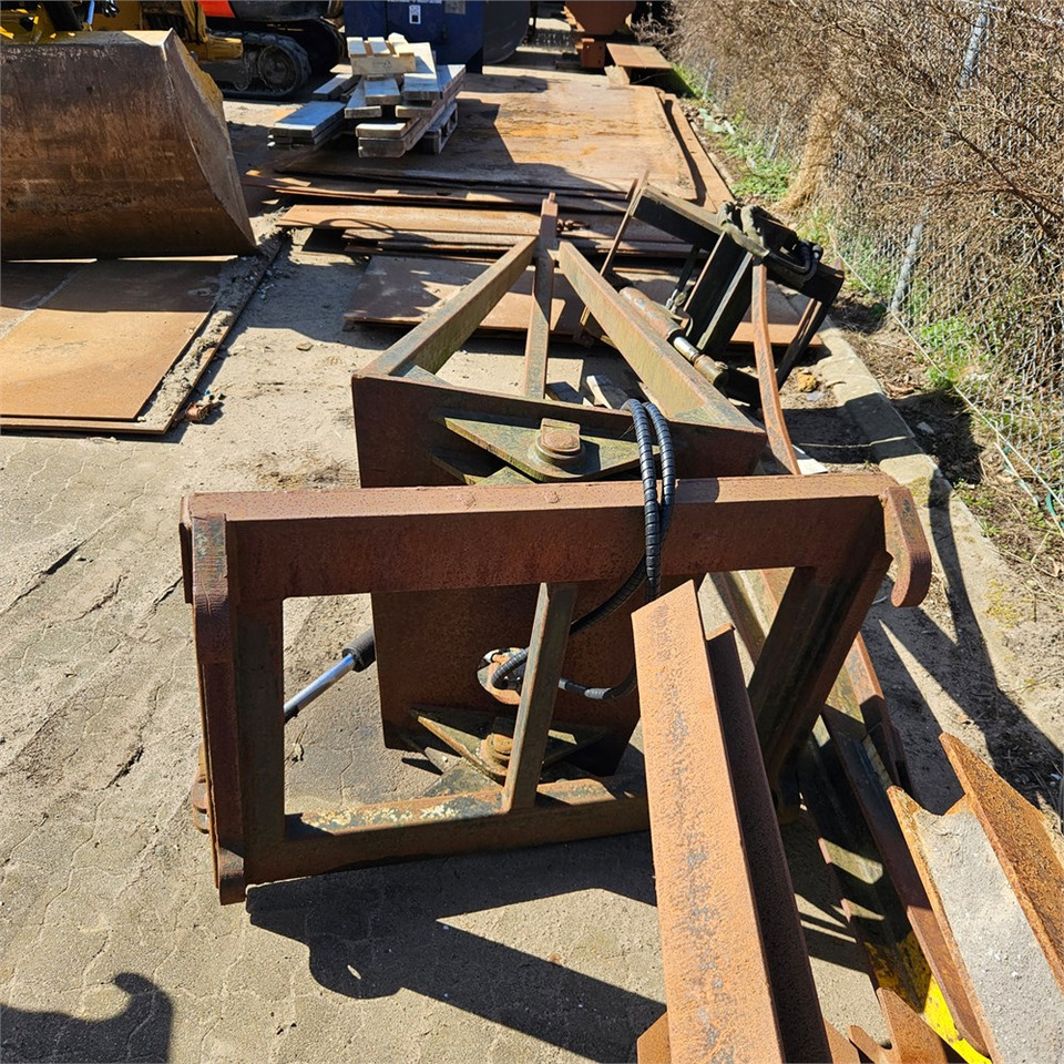 Chief Krana - Implemento para Manipulador telescópico: foto 3 Chief Krana - Implemento para Manipulador telescópico: foto 3