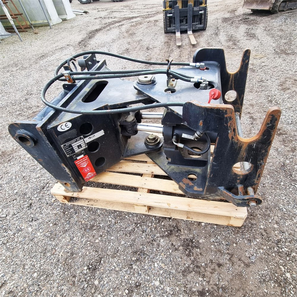 Manitou MYH 180L - Implemento para Manipulador telescópico: foto 1 Manitou MYH 180L - Implemento para Manipulador telescópico: foto 1