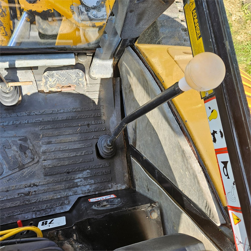 Miniexcavadora JCB 8052: foto 16