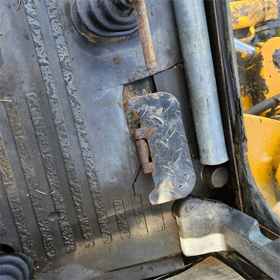 Miniexcavadora JCB 8052: foto 20