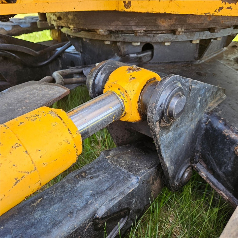 Miniexcavadora JCB 8052: foto 33