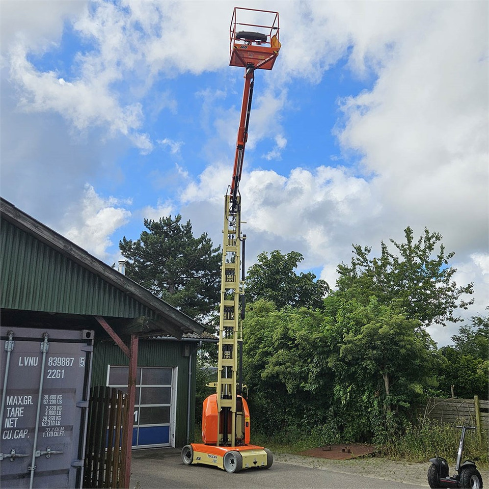 JLG Toucan 12 E - Plataforma de mástil vertical: foto 5 JLG Toucan 12 E - Plataforma de mástil vertical: foto 5