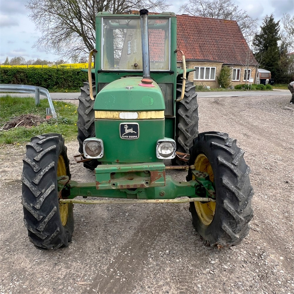John Deere 1140 - Tractor: foto 2 John Deere 1140 - Tractor: foto 2