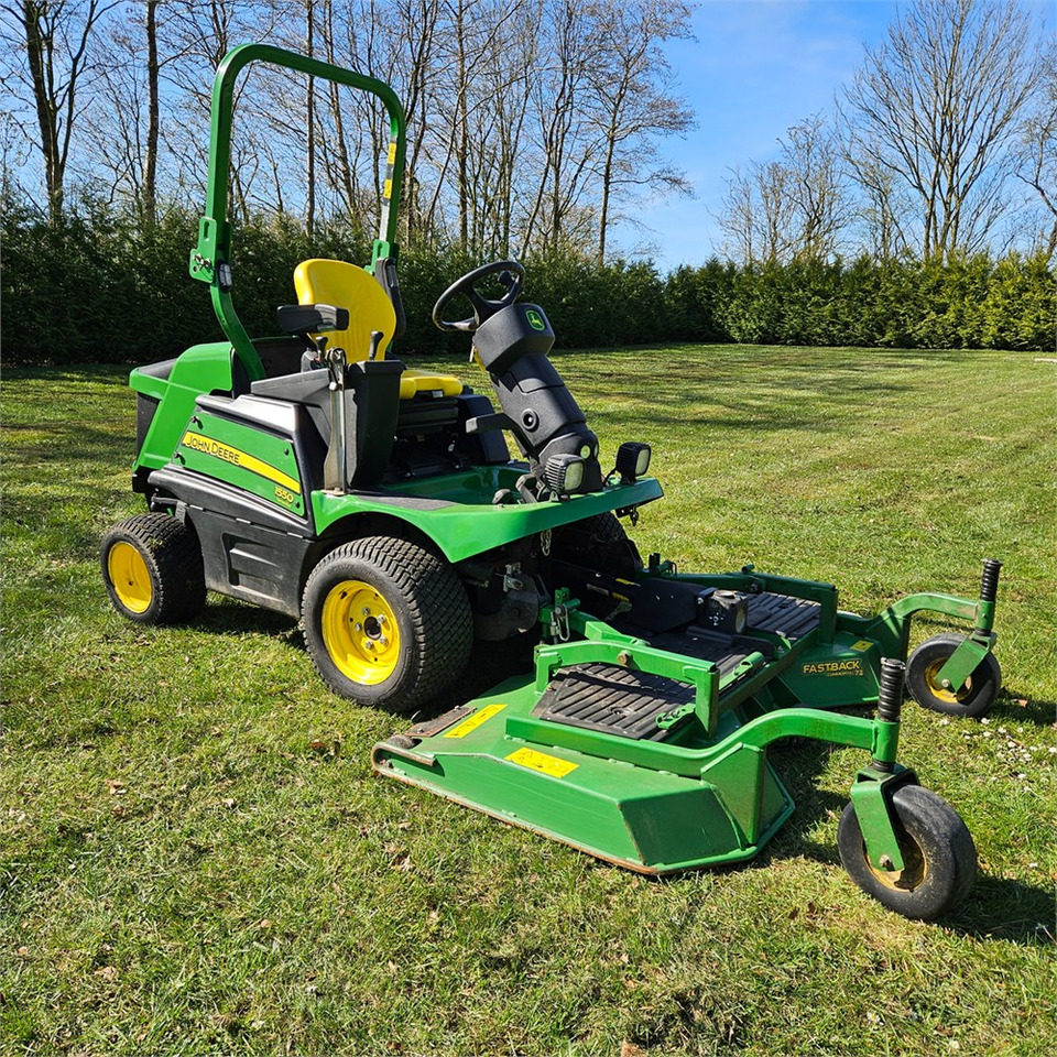 John Deere 1550 TerrainCut - Cortacésped: foto 1 John Deere 1550 TerrainCut - Cortacésped: foto 1
