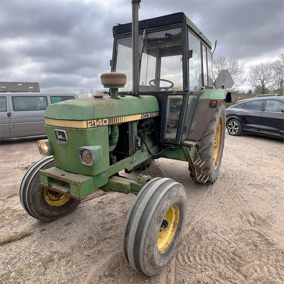 Tractor John Deere 2140: foto 14