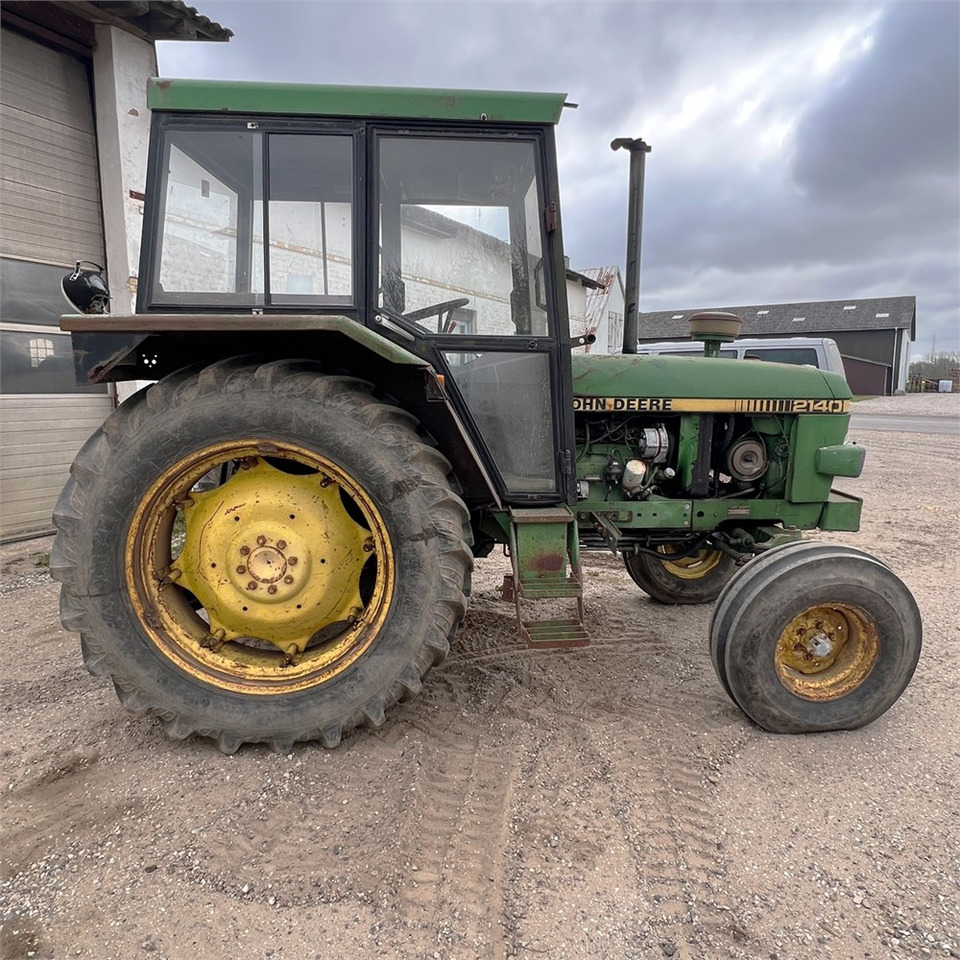 Tractor John Deere 2140: foto 8