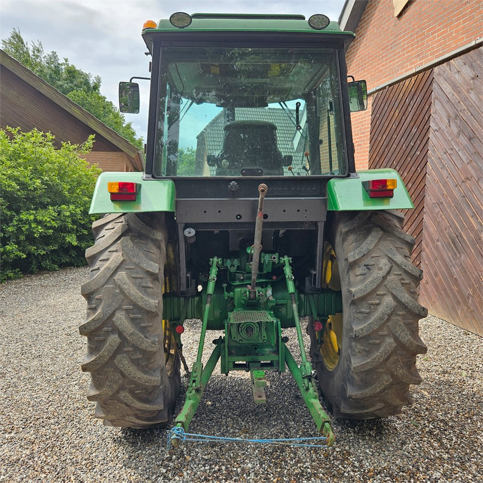John Deere 3040 - Tractor: foto 4 John Deere 3040 - Tractor: foto 4