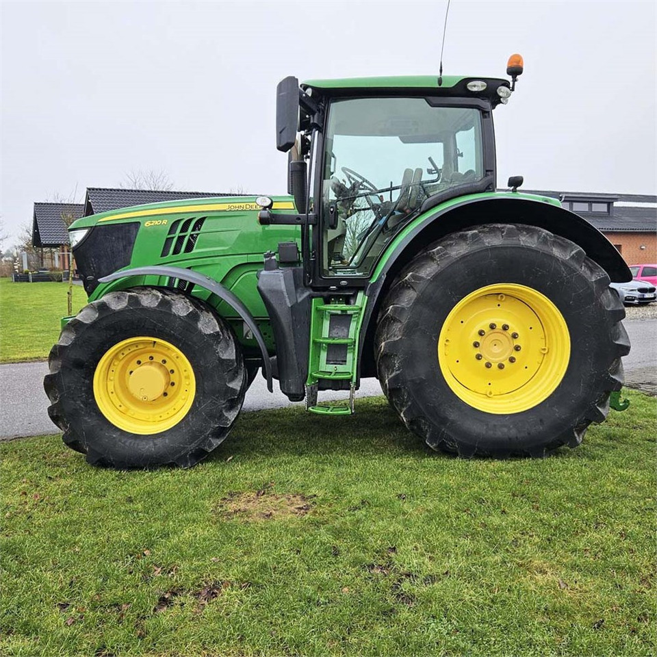 John Deere 6210 R - Tractor: foto 4 John Deere 6210 R - Tractor: foto 4