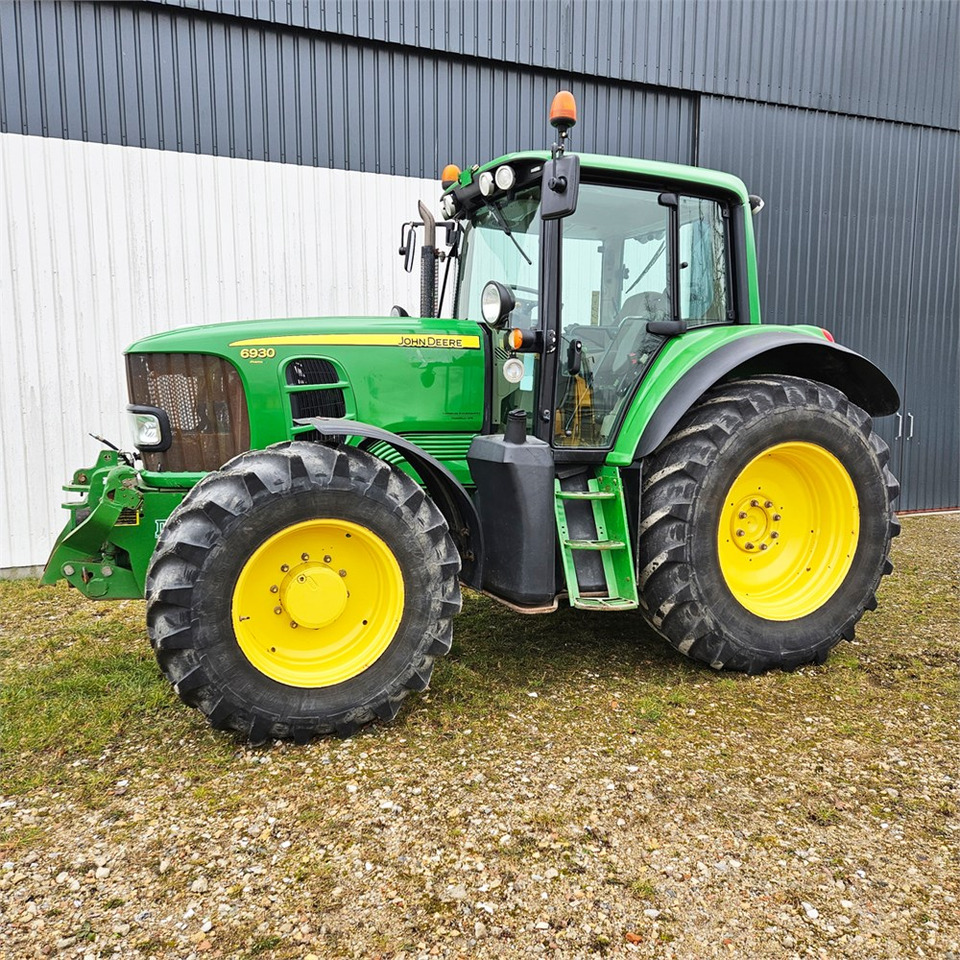 John Deere 6930 MW2 - Tractor: foto 2 John Deere 6930 MW2 - Tractor: foto 2