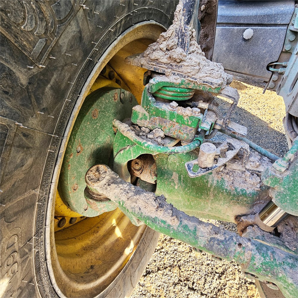 Tractor John Deere 7280 R: foto 48 Tractor John Deere 7280 R: foto 48