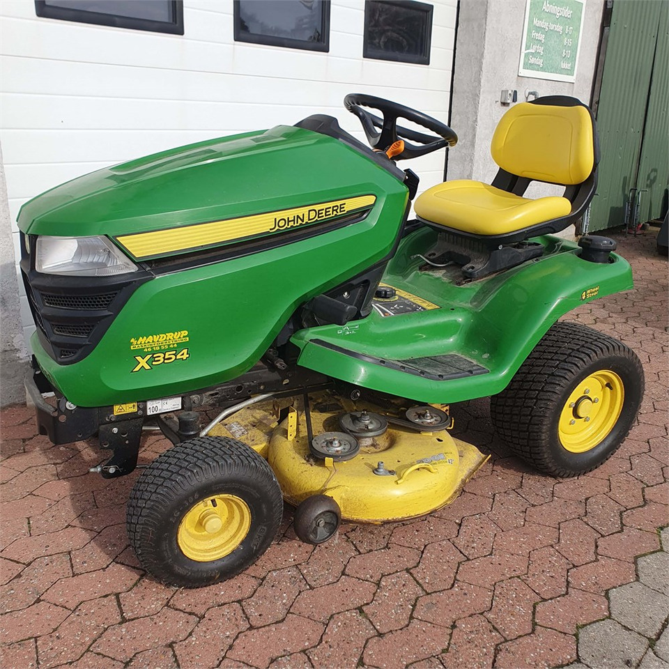 John Deere X354 - Cortacésped: foto 1 John Deere X354 - Cortacésped: foto 1
