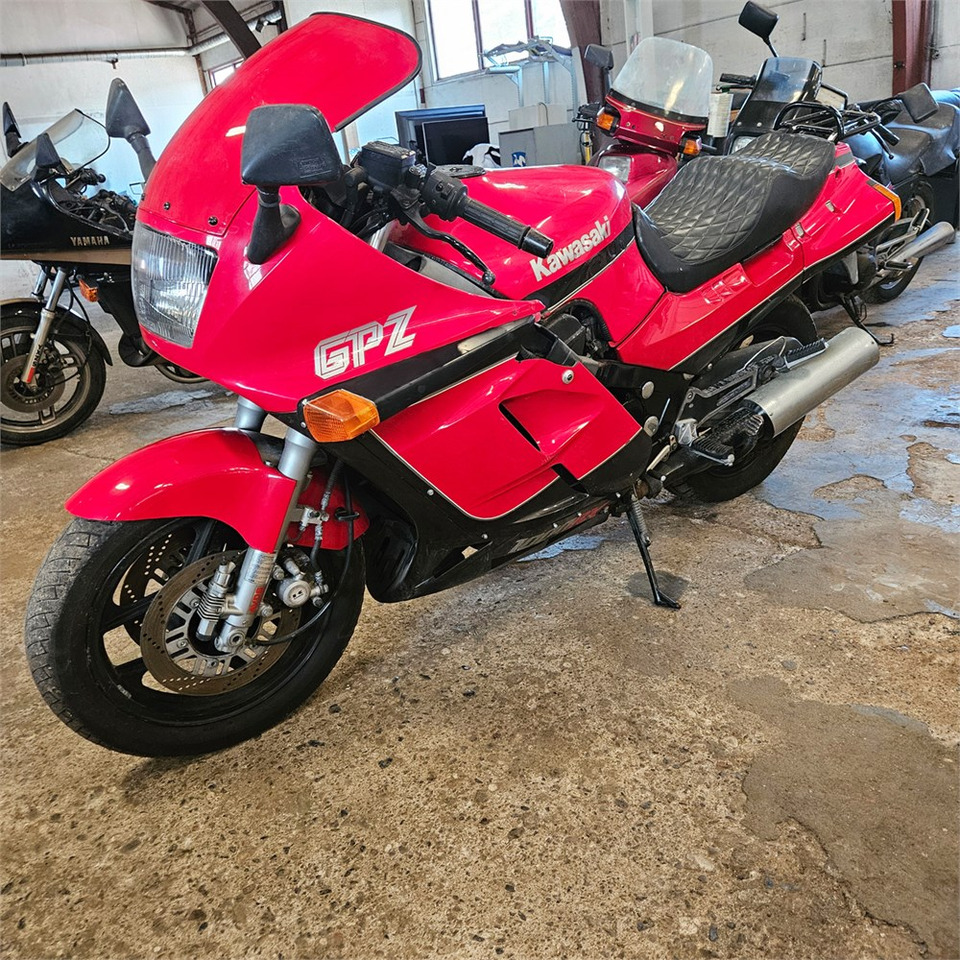 Kawasaki GPZ 1000 RX - Motocicleta: foto 1 Kawasaki GPZ 1000 RX - Motocicleta: foto 1