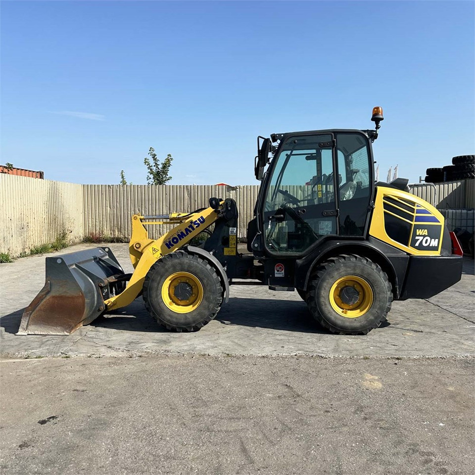 Komatsu WA70M - Cargadora de ruedas: foto 1 Komatsu WA70M - Cargadora de ruedas: foto 1