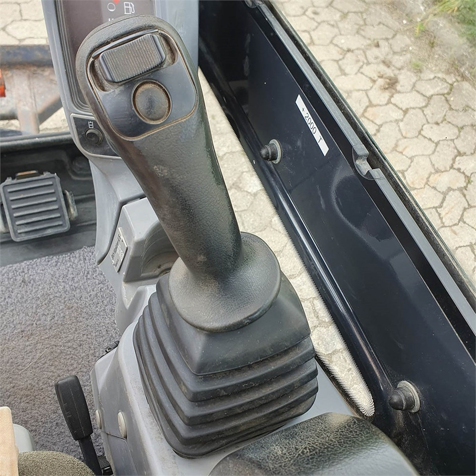 Miniexcavadora Kubota KX019-4: foto 18