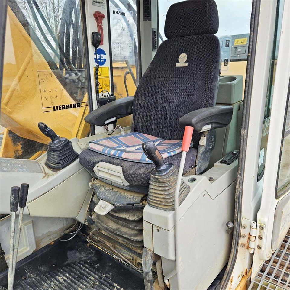 Excavadora de cadenas Liebherr R944B HD-SL Litronic: foto 10 Excavadora de cadenas Liebherr R944B HD-SL Litronic: foto 10