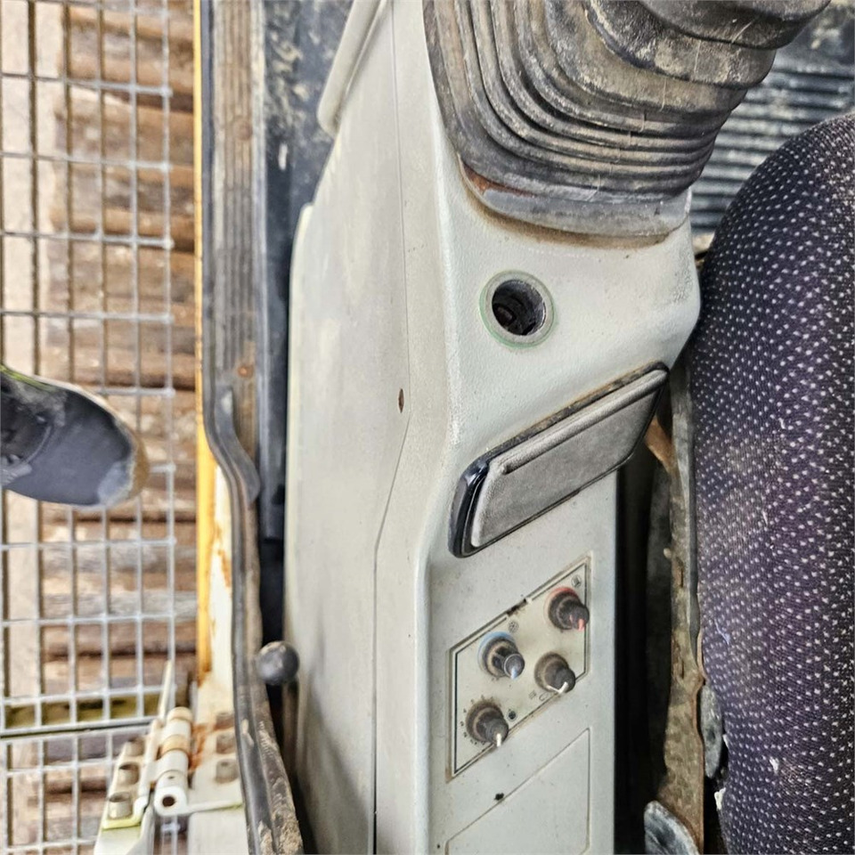 Excavadora de cadenas Liebherr R944B HD-SL Litronic: foto 16 Excavadora de cadenas Liebherr R944B HD-SL Litronic: foto 16