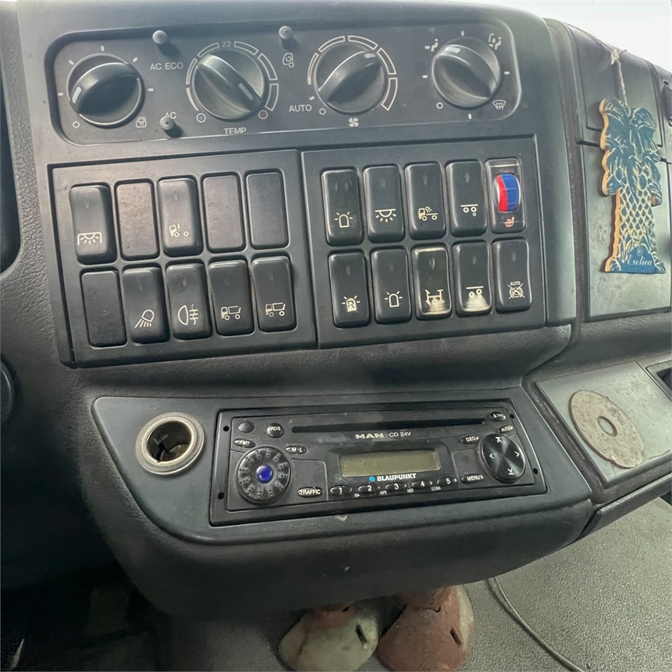 Leasing de MAN TGA 8x4 Hydrodrive MAN TGA 8x4 Hydrodrive: foto 26 Leasing de MAN TGA 8x4 Hydrodrive MAN TGA 8x4 Hydrodrive: foto 26