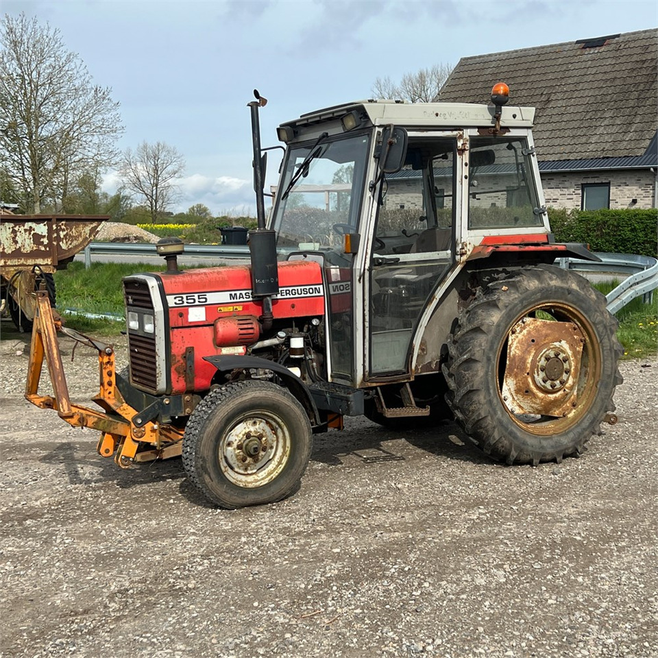 Massey Ferguson 355 - Tractor: foto 2 Massey Ferguson 355 - Tractor: foto 2