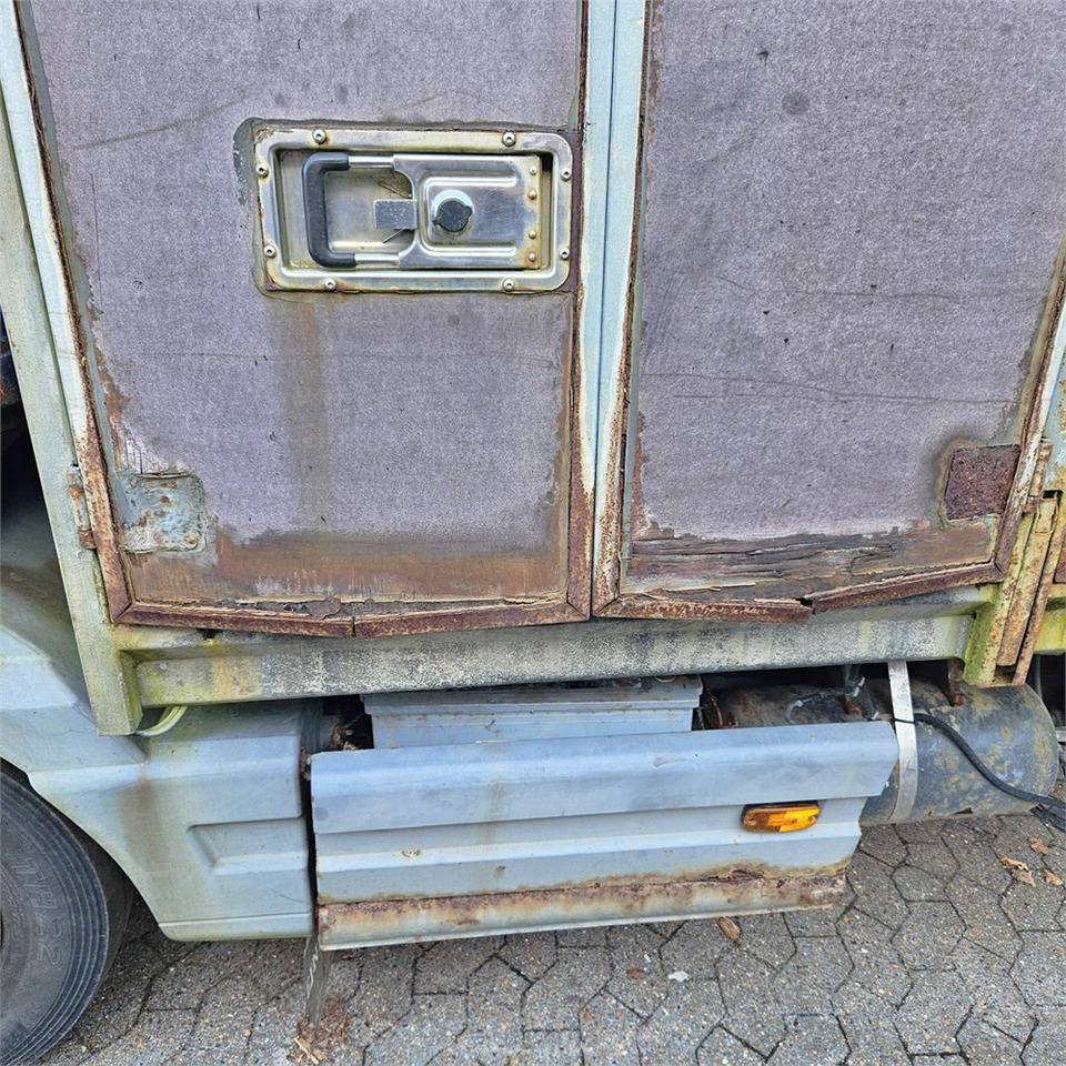 Camión caja abierta Mercedes ATEGO 817: foto 20