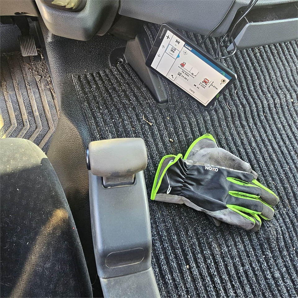 Camión caja abierta, Camión grúa Mercedes Actros 3341 A BlueTec 5: foto 16