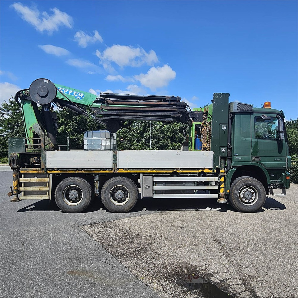 Camión caja abierta, Camión grúa Mercedes Actros 3341 A BlueTec 5: foto 8