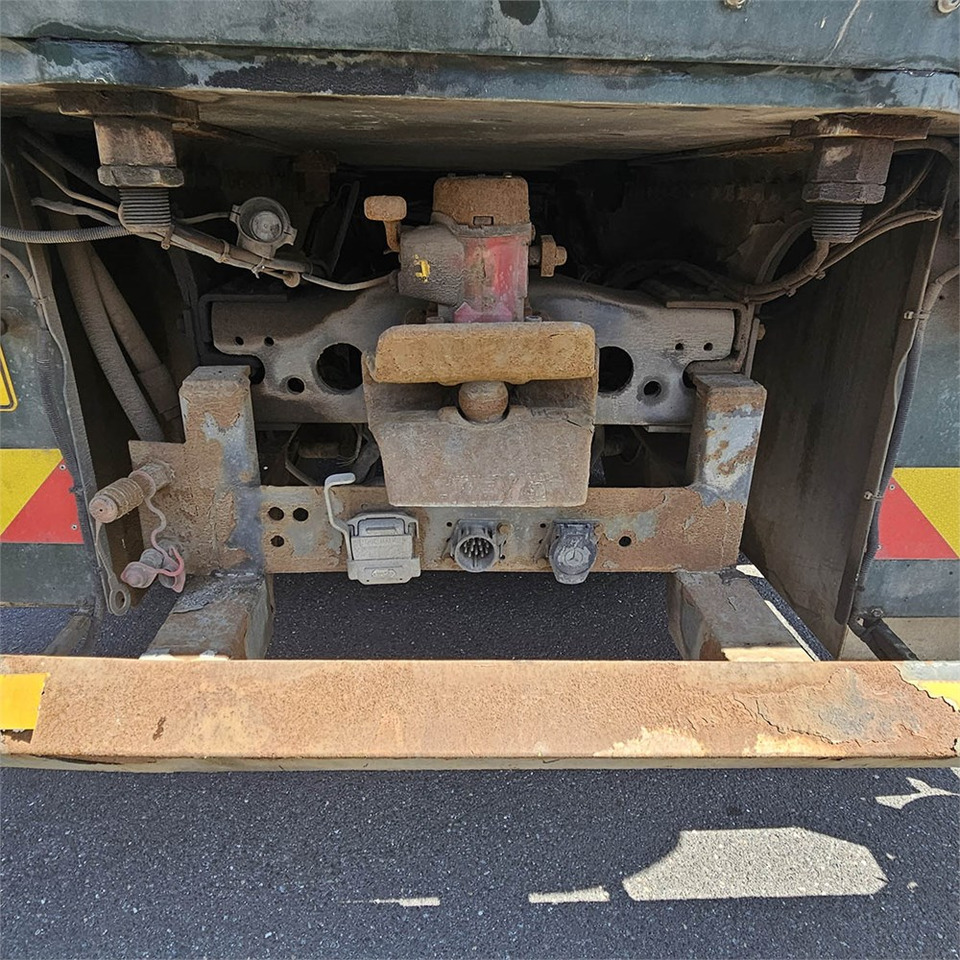 Camión caja abierta, Camión grúa Mercedes Actros 3341 A BlueTec 5: foto 25