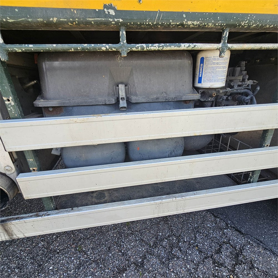 Camión caja abierta, Camión grúa Mercedes Actros 3341 A BlueTec 5: foto 40