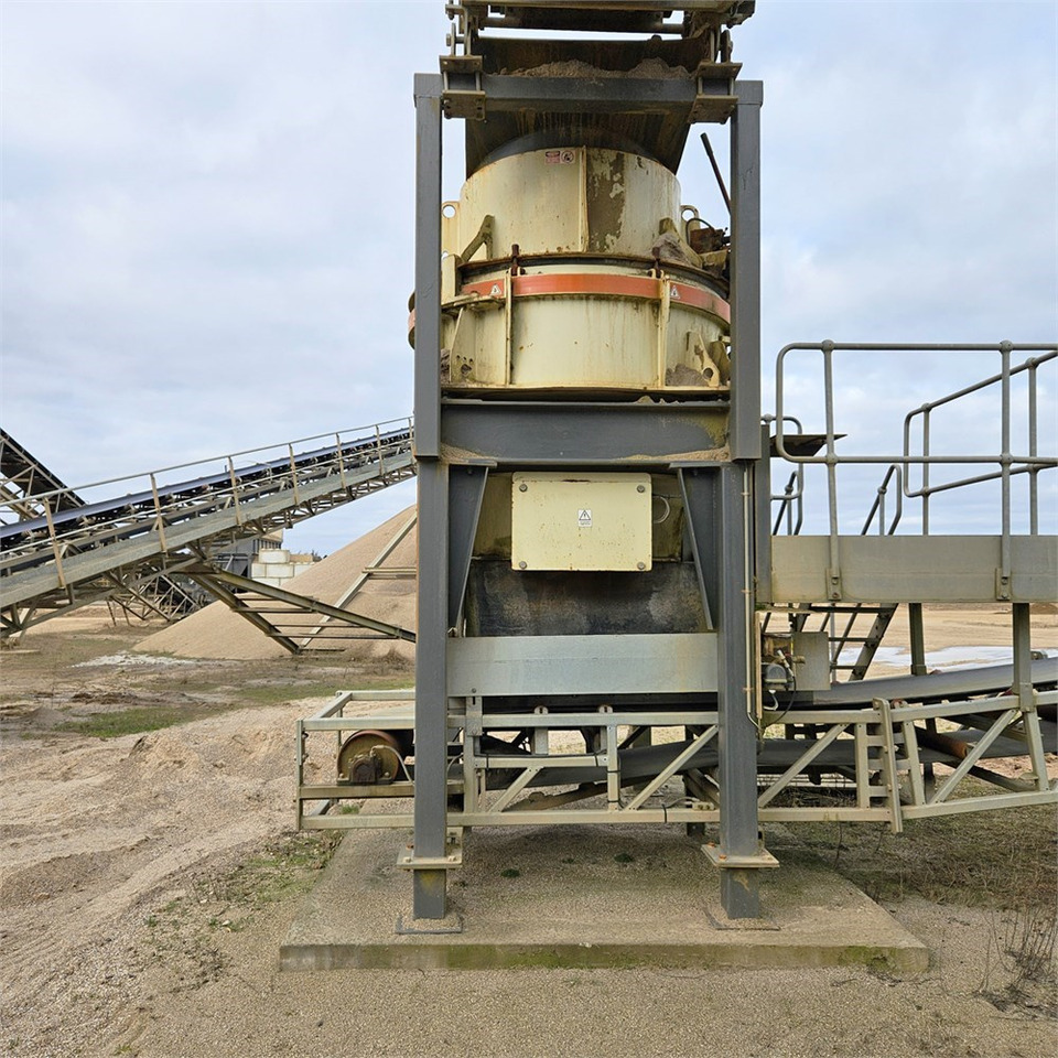 Metso Barmac B6150SE - Trituradora de cono: foto 3 Metso Barmac B6150SE - Trituradora de cono: foto 3
