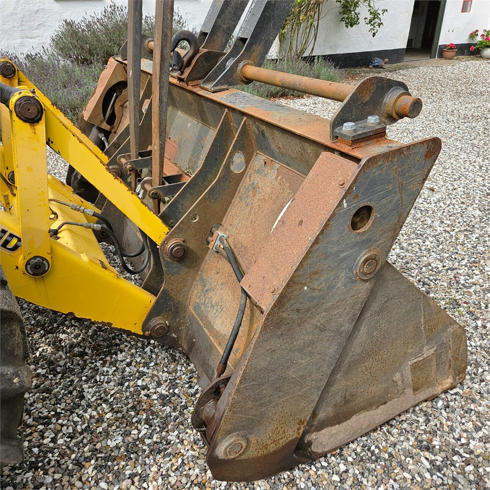 Retroexcavadora New Holland LB115 B-4PS: foto 46