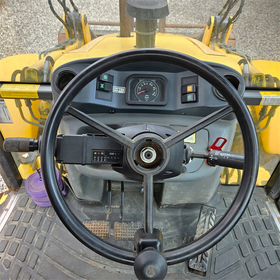 Retroexcavadora New Holland LB115 B-4PS: foto 15
