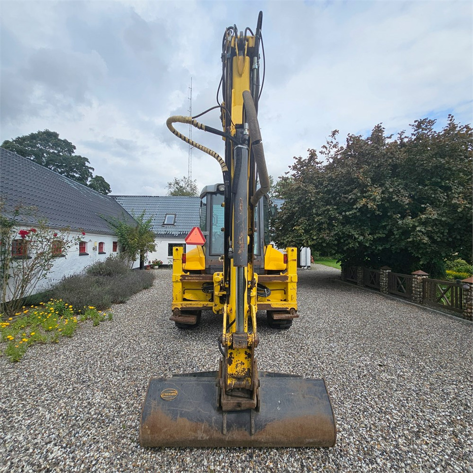 Retroexcavadora New Holland LB115 B-4PS: foto 7