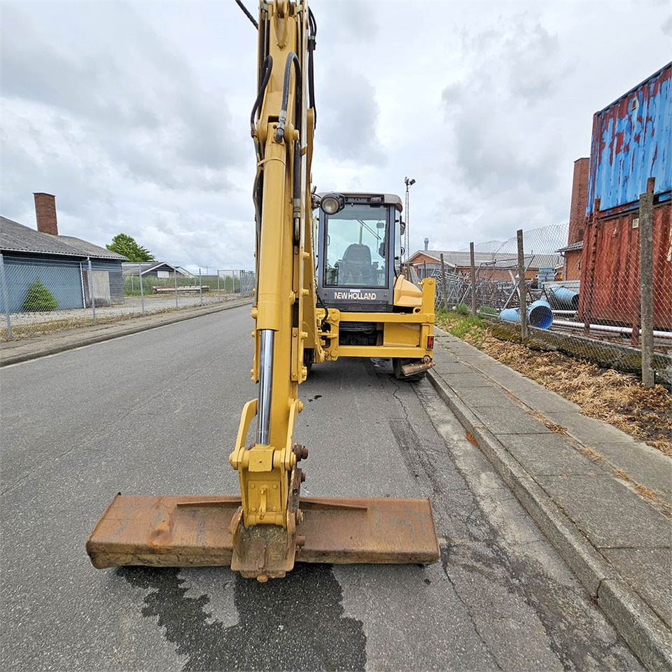 New Holland LB115 - Retroexcavadora: foto 5 New Holland LB115 - Retroexcavadora: foto 5