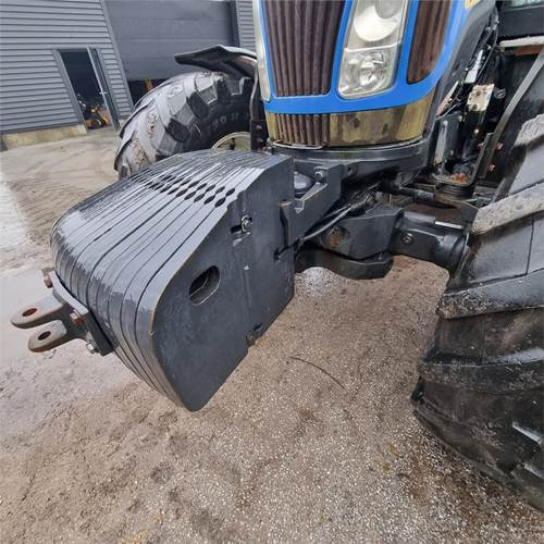 Tractor New Holland T8050 Class 5: foto 25 Tractor New Holland T8050 Class 5: foto 25