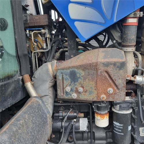Tractor New Holland T8050 Class 5: foto 22 Tractor New Holland T8050 Class 5: foto 22
