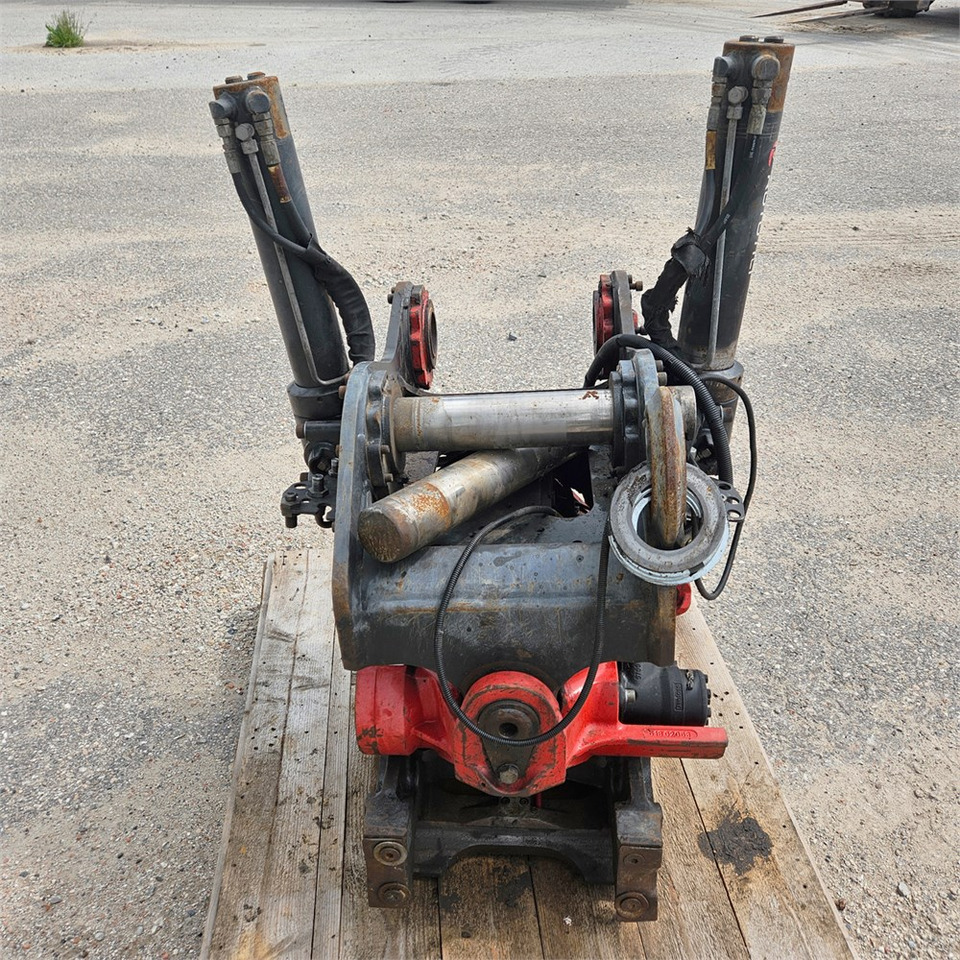 Rototilt R6 - Rotor basculante para Excavadora: foto 4 Rototilt R6 - Rotor basculante para Excavadora: foto 4