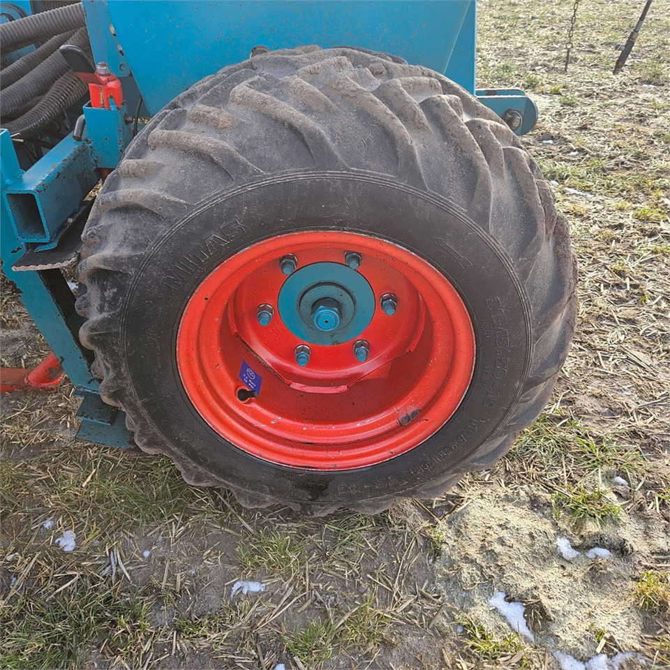 Leasing de Sulky Burel SPI-Solo Reguline 6 meter Sulky Burel SPI-Solo Reguline 6 meter: foto 45 Leasing de Sulky Burel SPI-Solo Reguline 6 meter Sulky Burel SPI-Solo Reguline 6 meter: foto 45