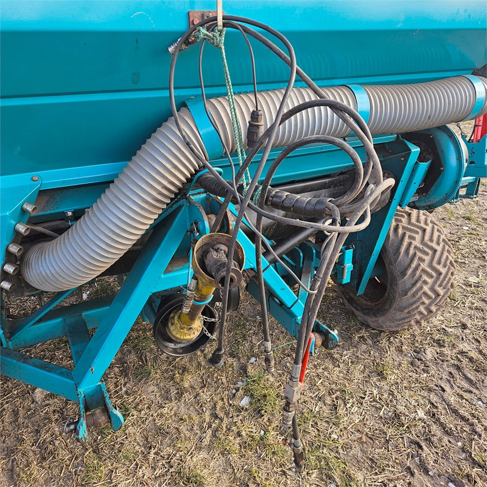 Leasing de Sulky Burel SPI-Solo Reguline 6 meter Sulky Burel SPI-Solo Reguline 6 meter: foto 34 Leasing de Sulky Burel SPI-Solo Reguline 6 meter Sulky Burel SPI-Solo Reguline 6 meter: foto 34