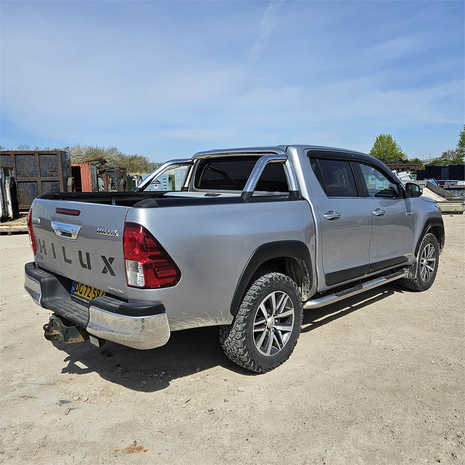 Toyota Hillux - Pick-up: foto 3 Toyota Hillux - Pick-up: foto 3
