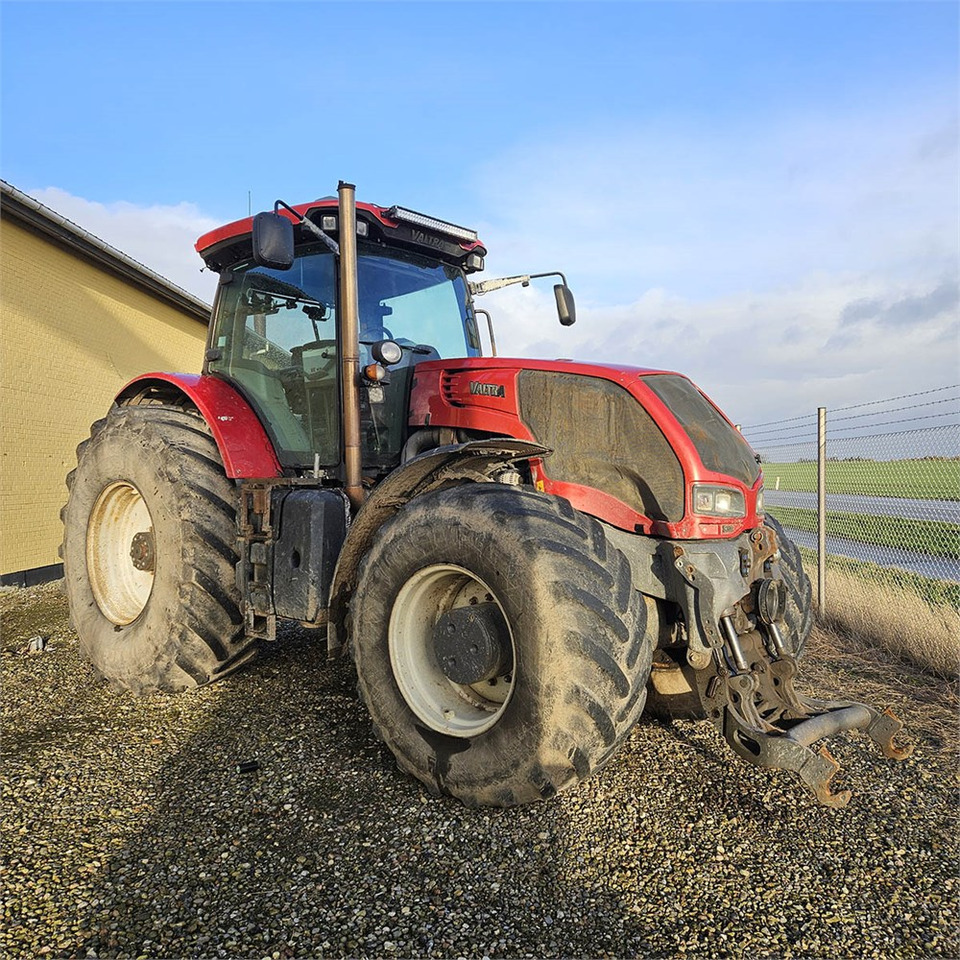 Valtra S322 - Tractor: foto 1 Valtra S322 - Tractor: foto 1