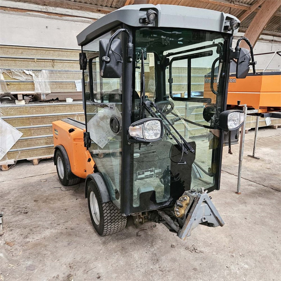 Kärcher PF-C MIC42 - Vehículo municipal: foto 2 Kärcher PF-C MIC42 - Vehículo municipal: foto 2