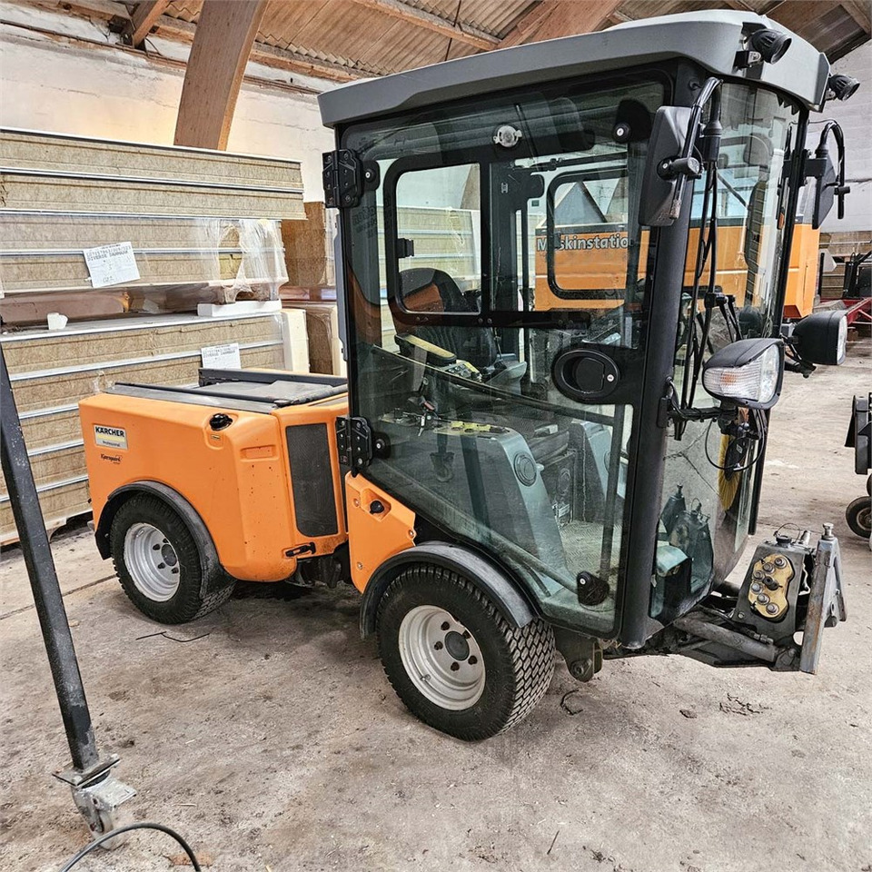 Kärcher PF-C MIC42 - Vehículo municipal: foto 1 Kärcher PF-C MIC42 - Vehículo municipal: foto 1