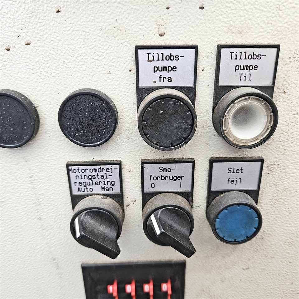 Vehículo municipal Volvo FL 280: foto 10