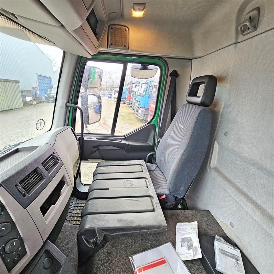 Vehículo municipal Volvo FL 280: foto 29