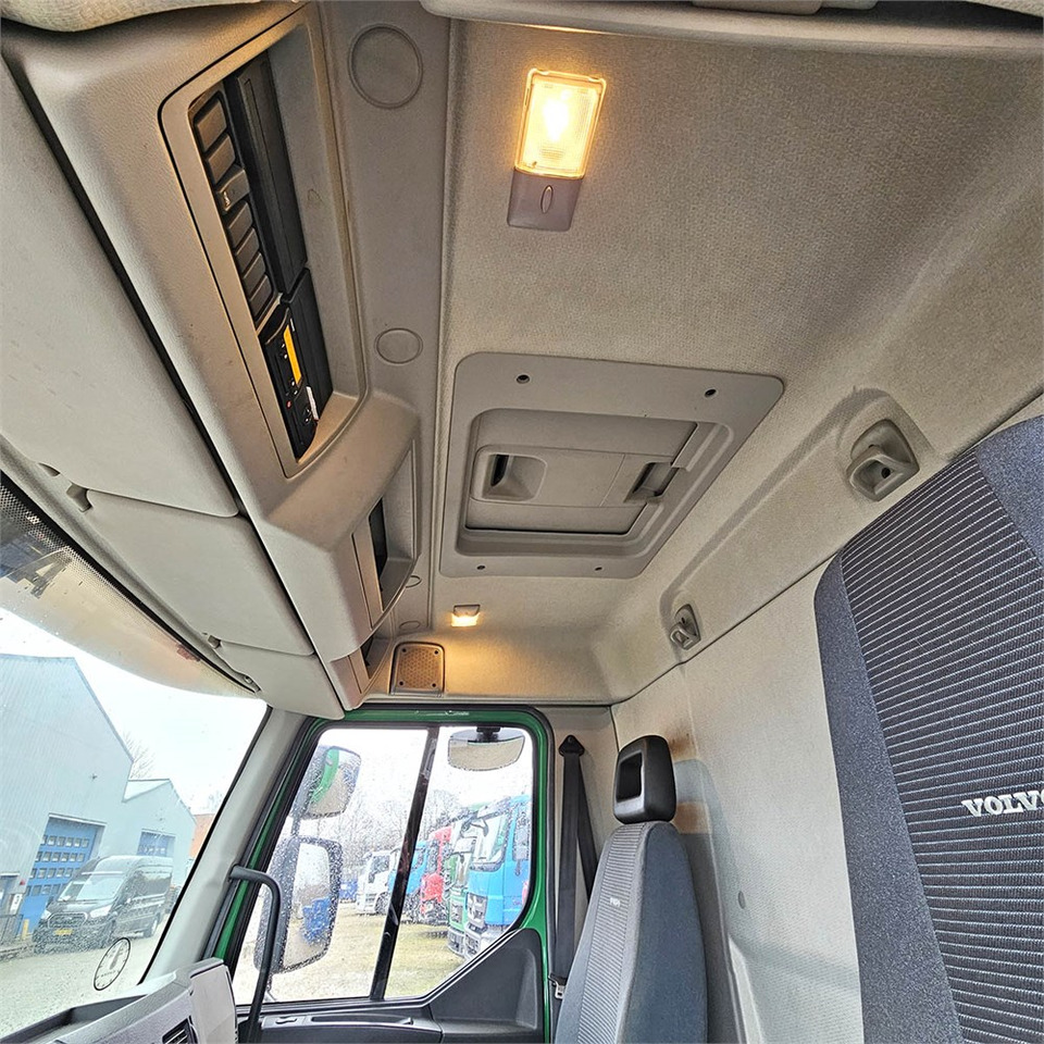 Vehículo municipal Volvo FL 280: foto 38