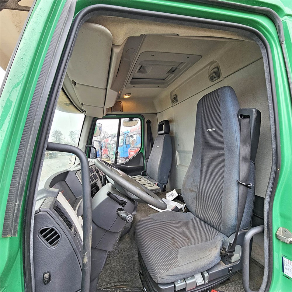 Vehículo municipal Volvo FL 280: foto 28
