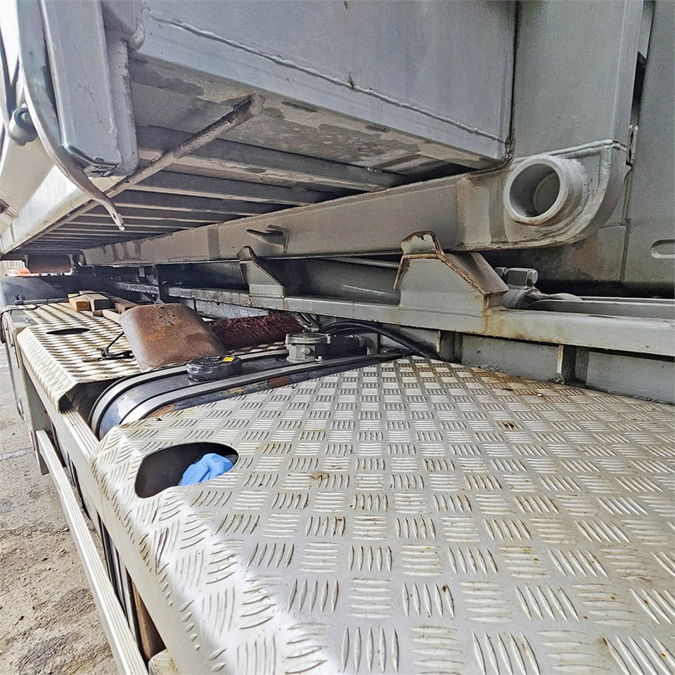 Leasing de Volvo 280 FE Volvo 280 FE: foto 37