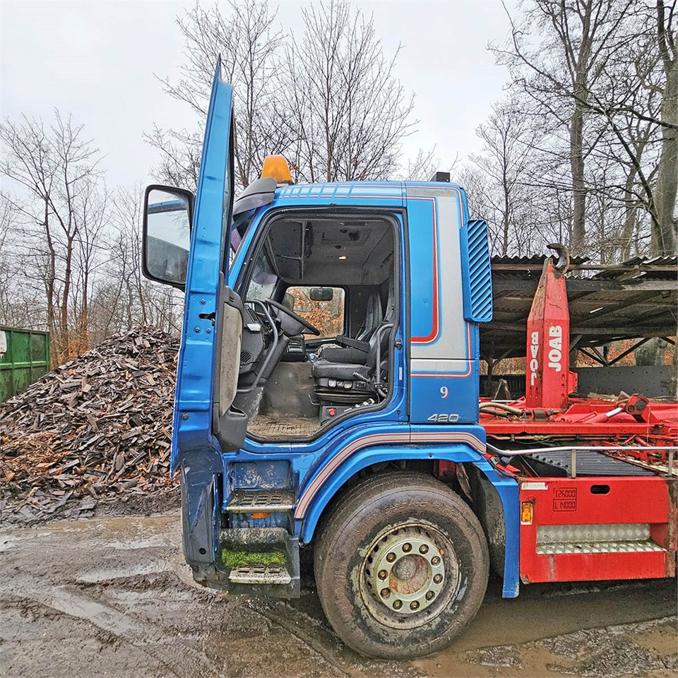 Camión multibasculante Volvo 420: foto 9