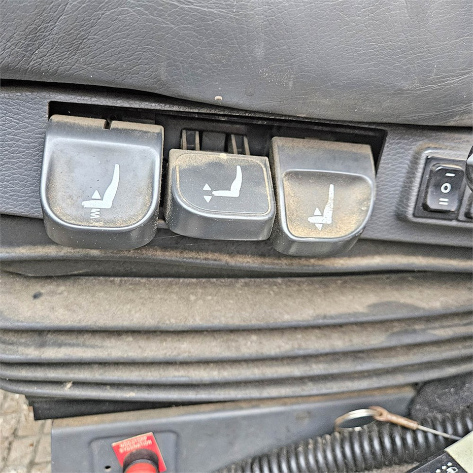 Camión multibasculante Volvo 420: foto 13